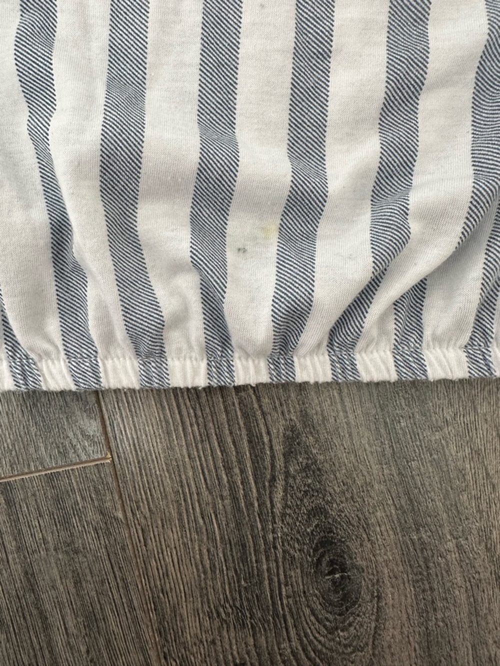 Women’s White & Navy Striped Off-Shoulder Lightweight Summer Top Size Med - Picture 8 of 8